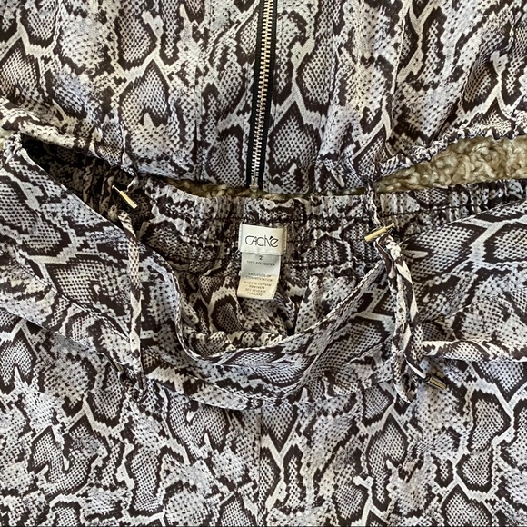 Snake print matching set from cache - Picture 3 of 5